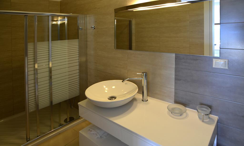 Simon Studios And Apartments Sitia  Dış mekan fotoğraf